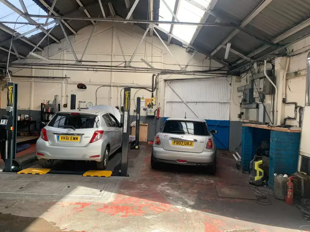 car mechanic london garage